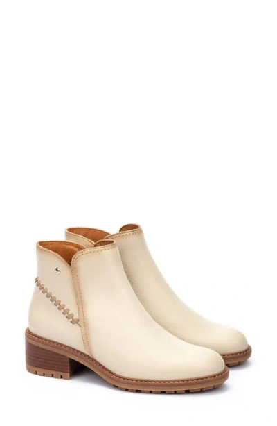 Pikolinos Medina Bootie In Neutral