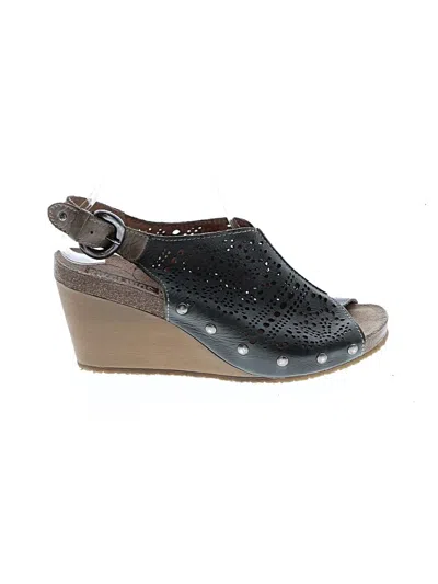 Pre-owned Pikolinos Wedges In Gray
