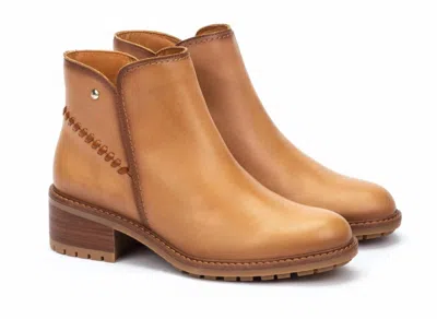 Pikolinos Women's Medina 8871 Boots In Vanilla In Brown