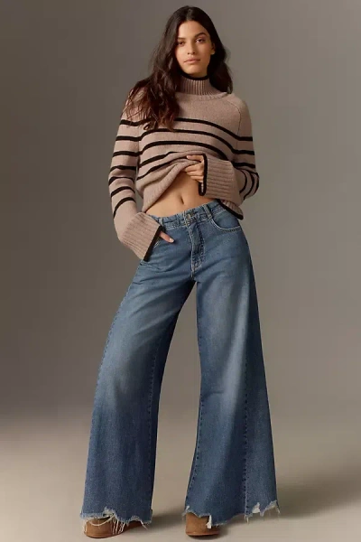 Pilcro Ella Mid-rise Frayed Relaxed Jeans In Blue