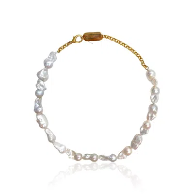 Pinar Ozevlat Women's Neutrals Éloria Neckalce In White