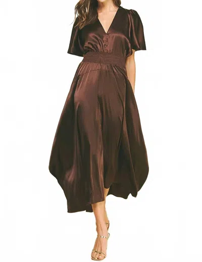 Pinch Chiffon Slit Detailed Maxi Dress In Espresso In Brown