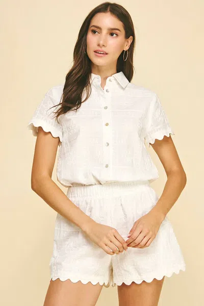 Pinch Embroidery Detailed Button Down Shirt In White