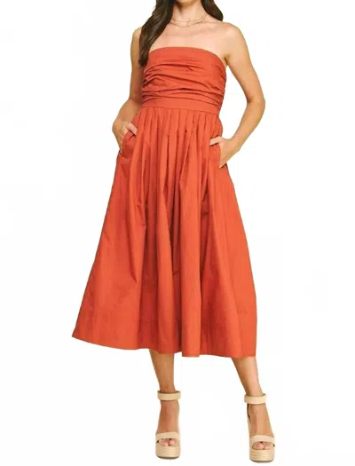 Pinch Shirred Strapless Midi Dress In Rust In Multi