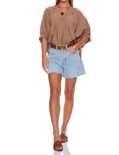 Pinch V-neck Tunic Top In Mocha In Brown