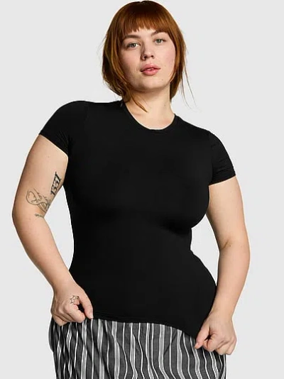 Pink Base Stretch™ Short-sleeve Tee In Black