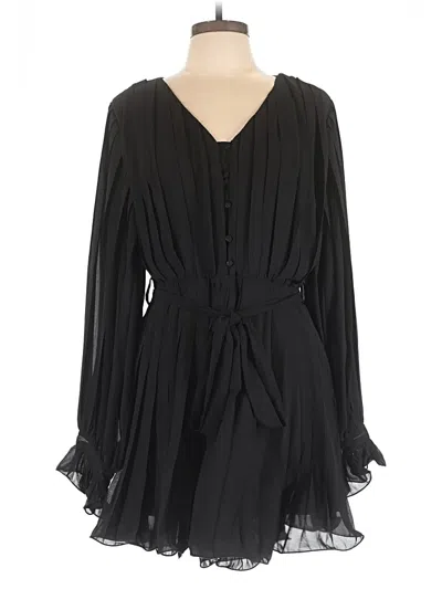 Pre-owned Pink Lily Romper In Black