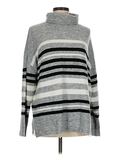 Pre-owned Pink Lily Turtleneck Sweater In Gray