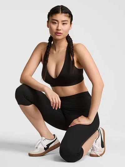 Pink Relay Capri Leggings In Black