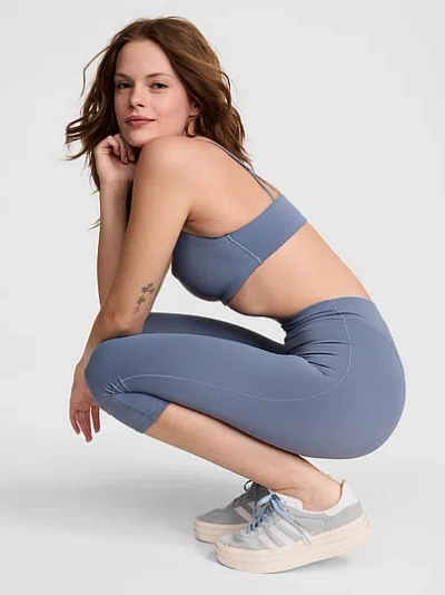 Pink Relay Capri Leggings In Blue