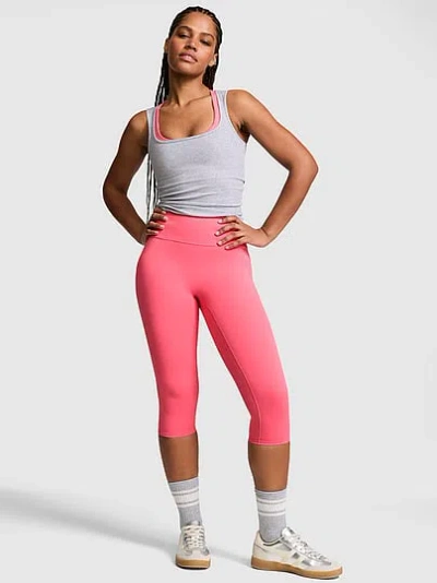 Pink Relay™ Capri Leggings In