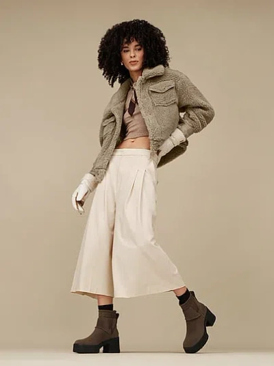 Pink Ugg® Moxy Chelsea Boots In Brown