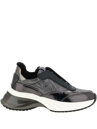 Pinko Ariel 19 Quilted Logo-detail Sneakers In Black