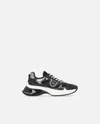 Pinko Logo-patch Round Toe Sneakers In Noir/canon De Fusil