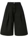 Pinko Wide Cotton Bermuda Shorts With Pockets In Schwarz