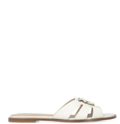 Pinko Flat Shoes Milk In White