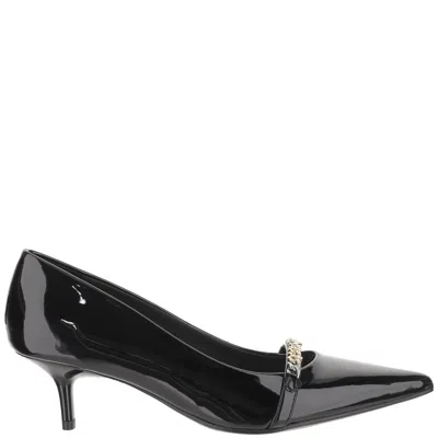 Pinko Glossy Leather Pump With Pointed Toe And Logo Chain Detail In Black