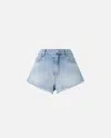 PINKO SHORT EN DENIM CLAIR À FRANGES