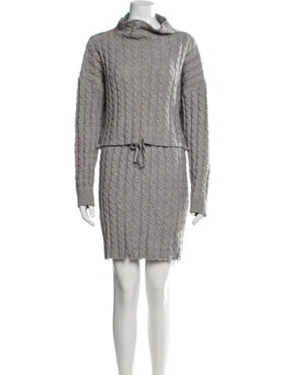 Pre-owned Pinko Skirt Set In Grey