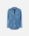 Pinko Blouse À Col V En Denim Avec Imprimé Bandana In Light Wash