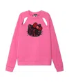 Pinko X Hello Kitty Dig And Cut The Details Of The Sweater. In Pink