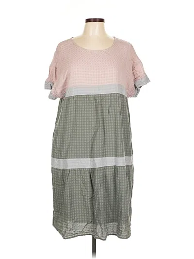 Pre-owned Piper & Scoot Casual Dress In Green