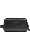 Piquadro Logo-plaque Wash Bag In Black