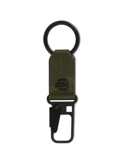 Piquadro Carabiner Leather Keyring In Grün