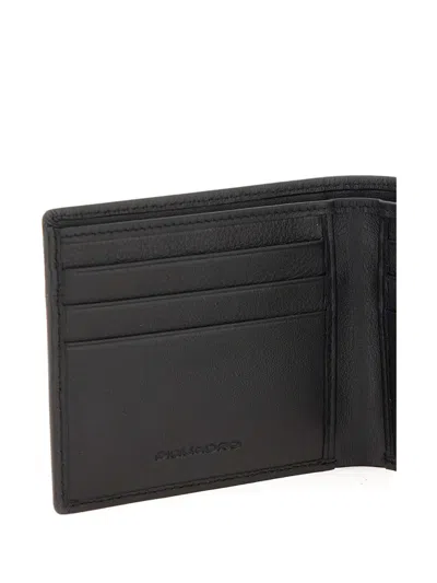 Piquadro Embossed Logo Leather Wallet In Black