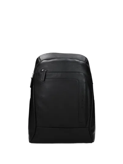 Piquadro Front-zip Backpack In Black