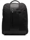 Piquadro Logo-patch Backpack In Schwarz