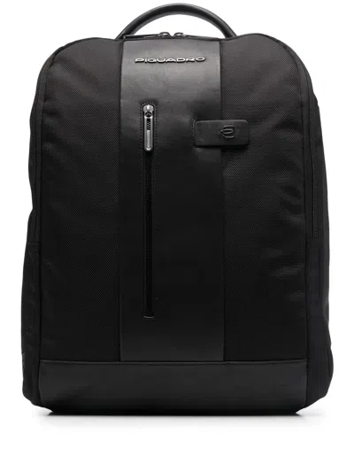 Piquadro Logo-patch Backpack In Schwarz