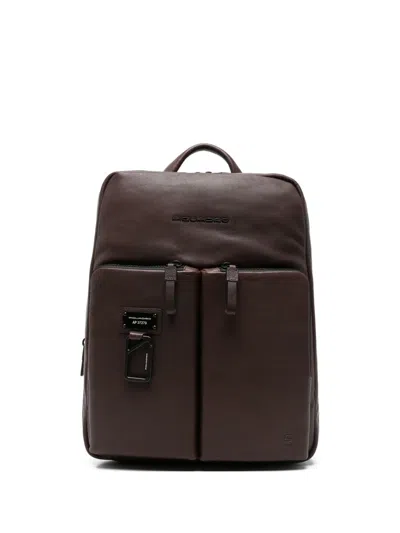 Piquadro Logo-plaque Backpack In Brown