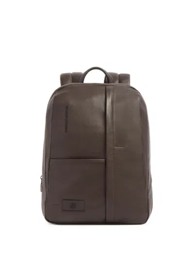 Piquadro Logo-appliqué Leather Backpack In Brown