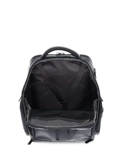 Piquadro Logo-debossed Backpack In Black
