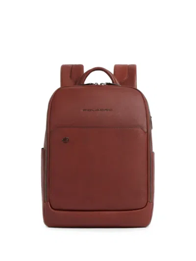 Piquadro Logo-plaque Leather Backpack In Brown