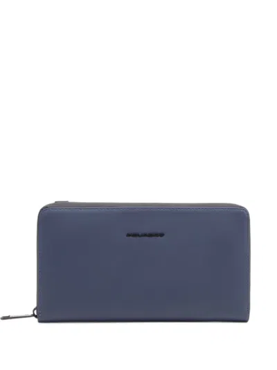 Piquadro Logo-plaque Zip-around Wallet In Blue