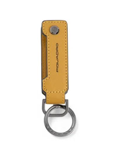Piquadro Logo-print Leather Keychain In Yellow