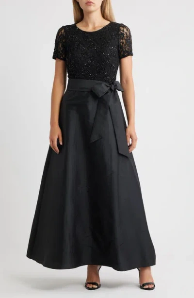 Pisarro Nights Lace & Taffeta Gown In Black