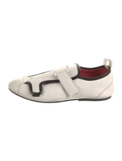 Pre-owned Plan C Leather Flats In Neutral