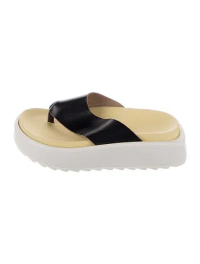 Pre-owned Plan C Leather Flip Flops In Black