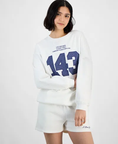 Planet Heart Juniors' Graphic Patch Crewneck Sweatshirt In White