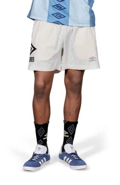 Pleasures Classic Shorts In White