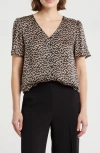 Pleione V-neck Button Top