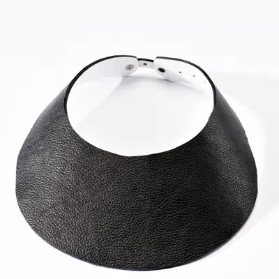 Plik X Haya Women's Leather Bib Necklace Nefertiti In Black
