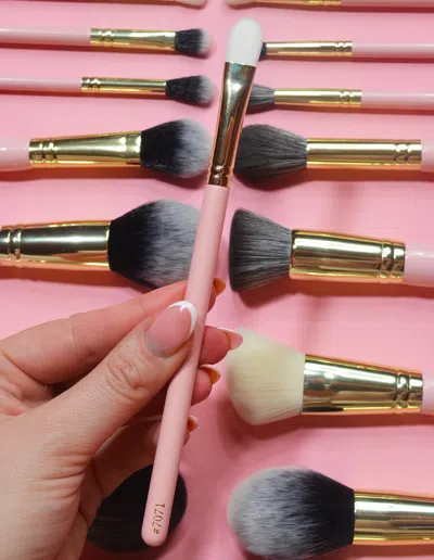 P.louise P. Louise #7071 Flat Brush