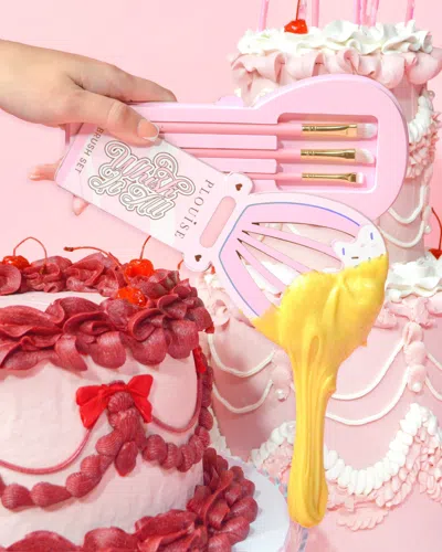 P.louise P. Louise Whisk It All Makeup Brush Set