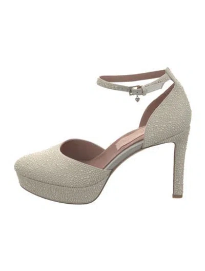 Pre-owned Pnina Tornai Leather D'orsay Pumps In Neutral