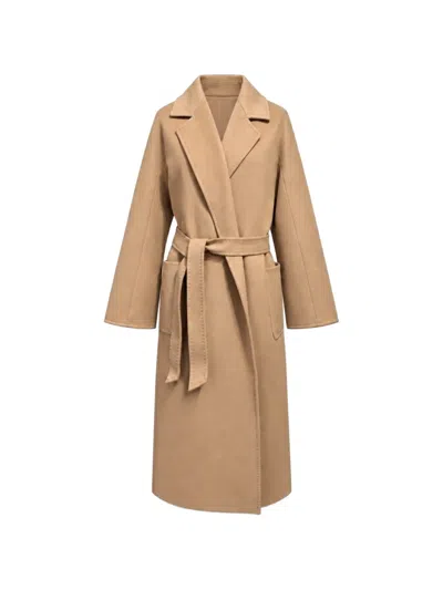 Poche Paris Belted Notch-lapels Coat In Neutral