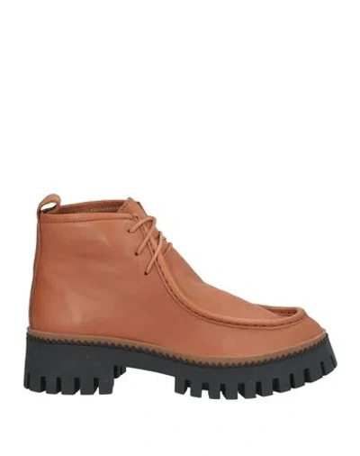 Poème 1420 Woman Ankle Boots Tan Size 6 Leather In Brown